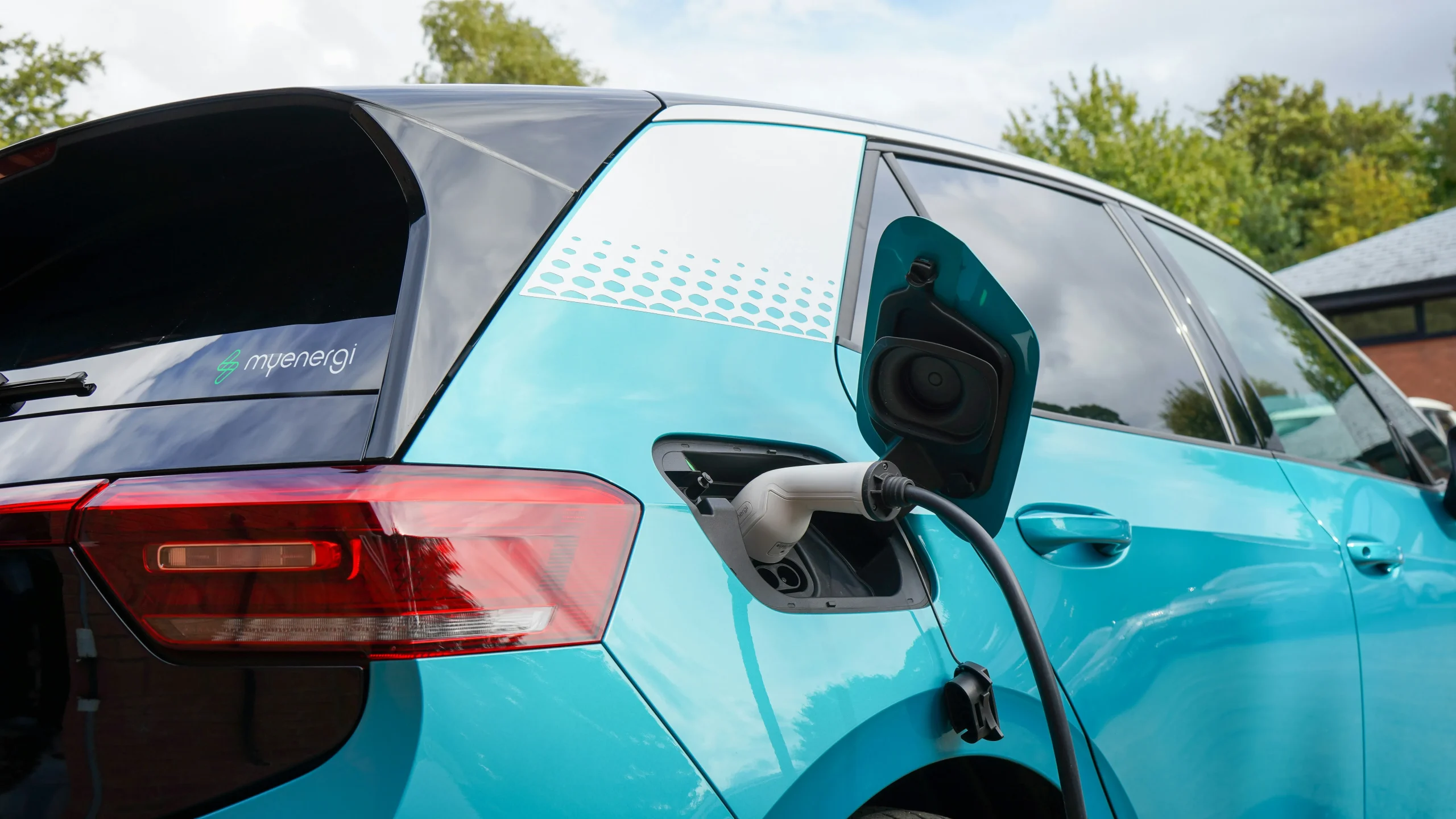Borne recharge myenergi parking audit IRVE diagnostic conformité