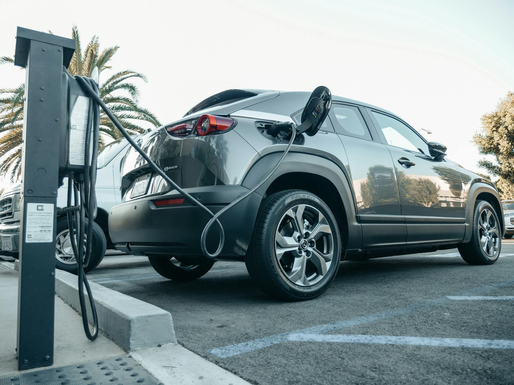 Décret IRVE 2023 norme borne recharge entreprise